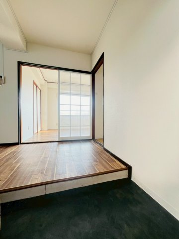 潮見ヶ丘コーポラスの玄関