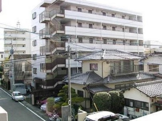 熊本市中央区新屋敷３丁目の賃貸マンションの外観