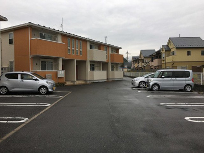【駐車場】 | ジェルメ園部Ⅱ | 駐車スペースもあります