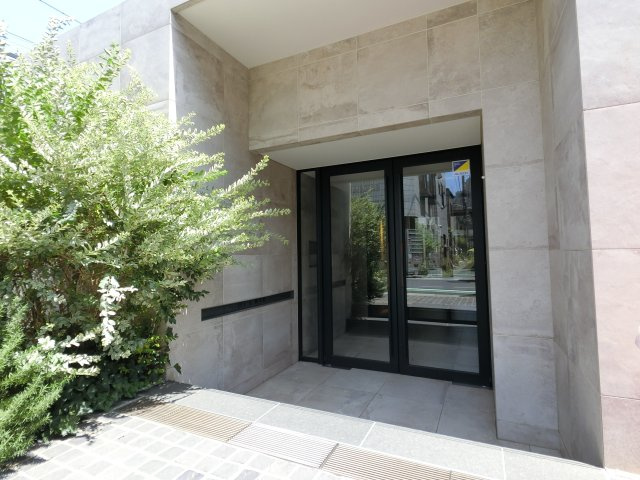 ＨＹ’ｓ　新小岩のエントランス