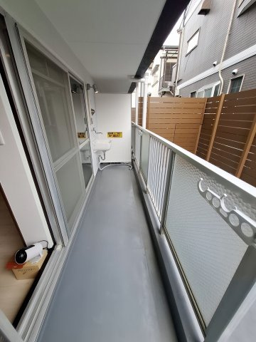 グラントゥール西宮北口のバルコニー