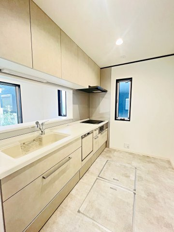 横浜市瀬谷区橋戸三丁目戸建②のキッチン|キッチンでお料理をお楽しみください