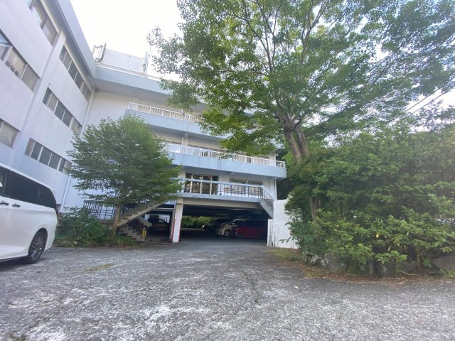 仙石高原マンションの駐車場|駐車場もあり