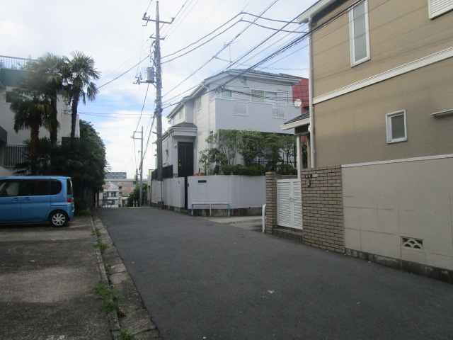 中野区上高田５丁目の一棟アパートの周辺