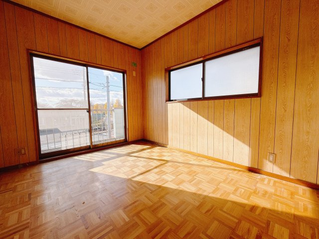 【中古戸建】前橋市鶴が谷町の洋室|■2階洋室｜子供部屋のメリットは「自立心を養うことができる」「自分で整理整頓できるようになる」そして、お子様が成長した際には「プライバシーを確保できる」といい事だらけ♪