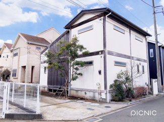 【外観】 | 船橋市二和西3丁目　戸建　滝不動駅 | 周辺は閑静な住宅街で、長期保有による資産形成にもおすすめの収益用戸建です。管理状況もぜひ現地でご確認ください。