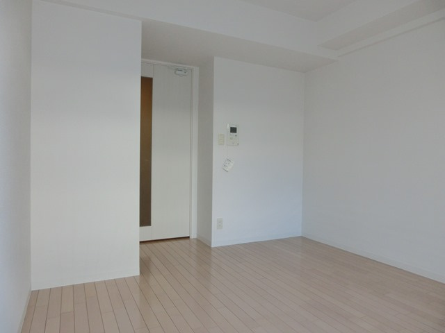 大阪市淀川区新北野１丁目の賃貸マンションの居間・リビング