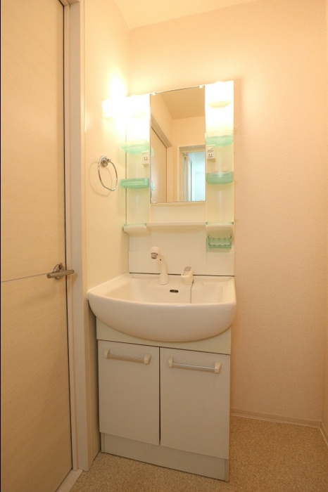 エヴァーの独立洗面台|洗髪洗面化粧台