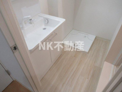 【洗面所】 | クレアール八戸ノ里（八戸ノ里賃貸） | 忙しい朝には欠かせない洗面所です