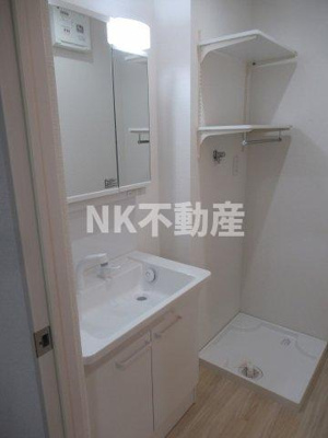 【洗面所】 | クレアール八戸ノ里（八戸ノ里賃貸） | スペースが確保できる洗面所です