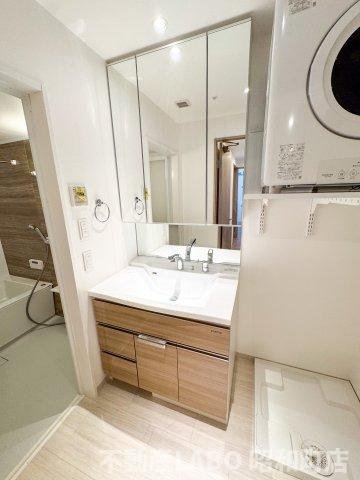 LEGALAND+ABENO SANMEICHOの洗面所