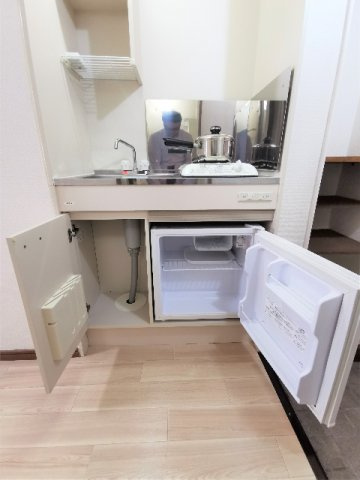 朝霞市三原３丁目のアパートのキッチン