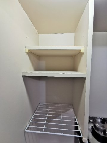 朝霞市三原３丁目のアパートの収納