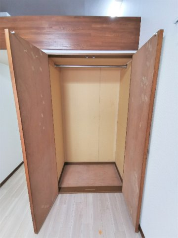 朝霞市三原３丁目のアパートの収納