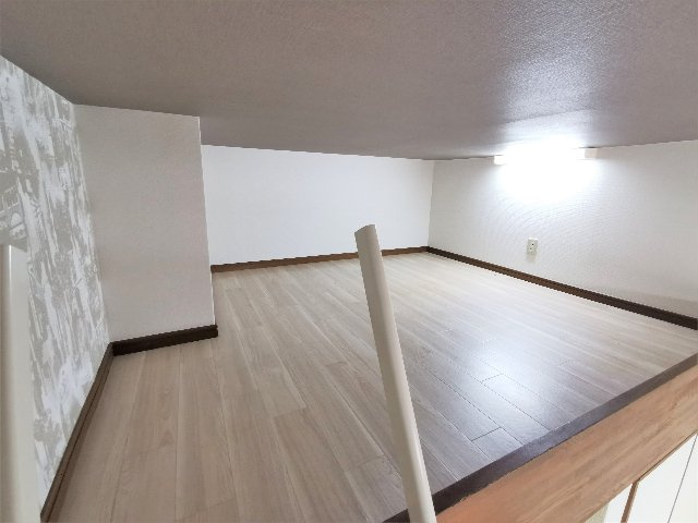 朝霞市三原３丁目のアパートの寝室