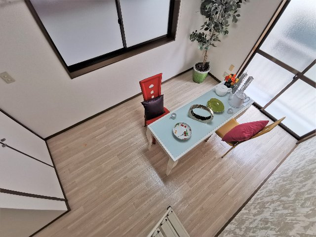 朝霞市三原３丁目のアパートの洋室