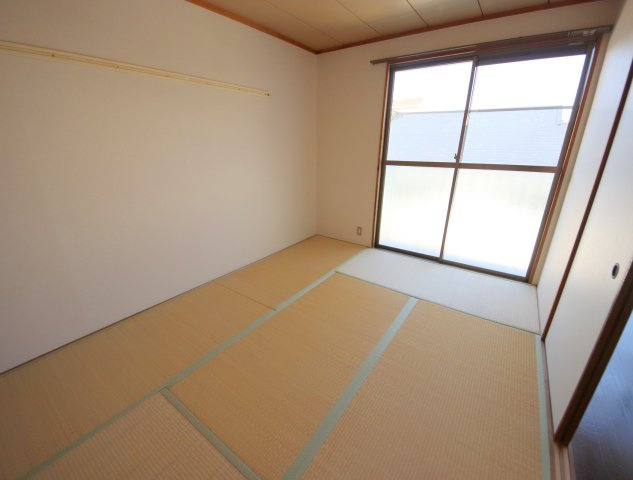 エスポワール俵口の和室