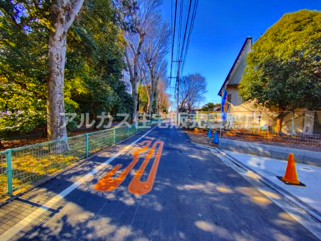 調布市深大寺北町１丁目 京王線 調布駅 新築戸建の前面道路含む現地写真