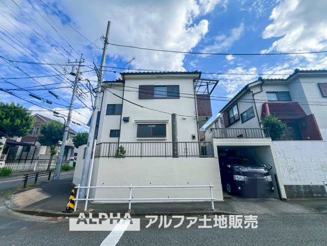 ~多摩永山~Remodeled Homeの前面道路含む現地写真|【Blue sky】
◆青空に包まれて◆ベランダから望む紺碧の空。外を眺め時を忘れるなんて、ひさしかたぶりだろうか。こんなにも広く美しい情景が我が家にも広がっているなんて。こんな時間を大切にしたい。