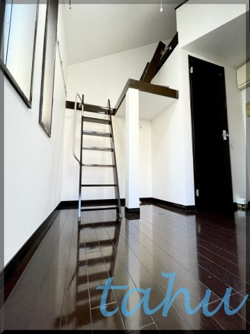 文京区目白台３丁目のアパートの居間・リビング