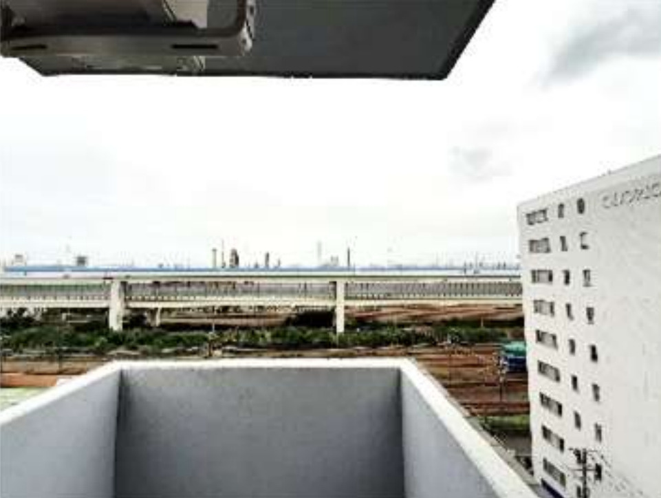 ブライト横濱根岸【仲介手数料無料】メゾネットタイプのバルコニー