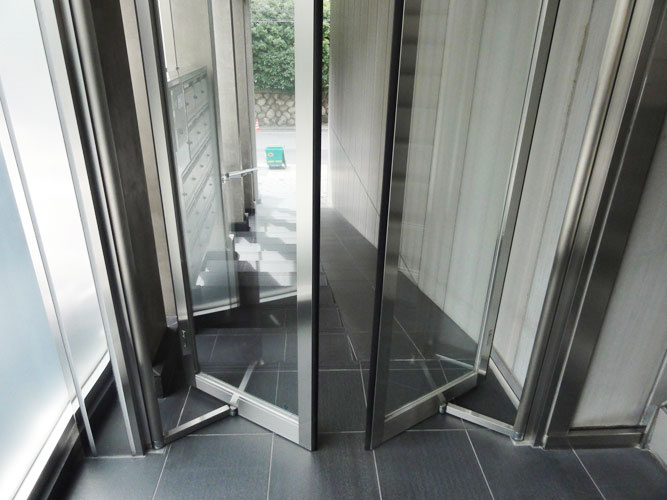 ＮＡＧＯＹＡ　ＦＬＡＴ