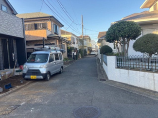 【前面道路含む現地写真】 | 横浜市戸塚区汲沢　新築分譲住宅　全２棟　1号棟 | 前面道路