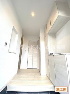 【玄関】 | 横浜市戸塚区汲沢　新築分譲住宅　全２棟　1号棟 | 施工例写真 玄関