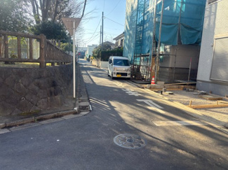 【前面道路含む現地写真】 | 藤沢市石川　全8棟/今回販売6棟（4号棟） | 前面道路