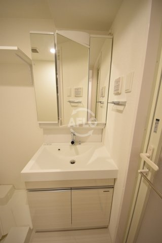 RISINGMaison本町橋の独立洗面台|RISING Maison 本町橋　独立洗面台