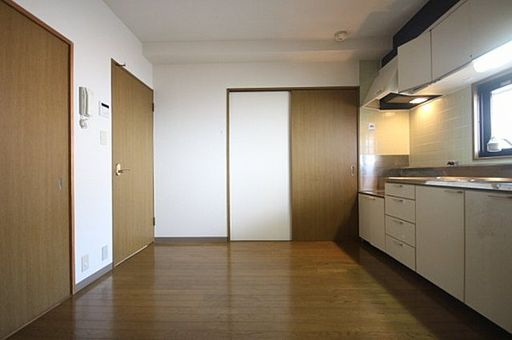 ルブニール西郷の居間・リビング