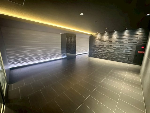 S-RESIDENCE阿波座WESTのロビー