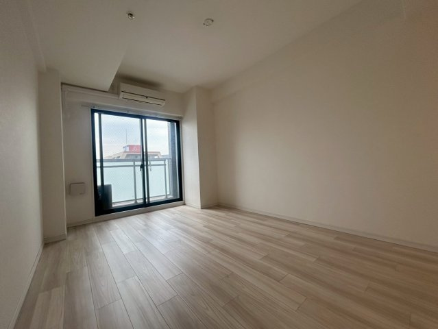 S-RESIDENCE阿波座WESTの洋室