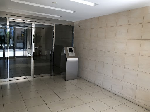 ラ・フォーレ唐瀬　静岡市葵区唐瀬のエントランス