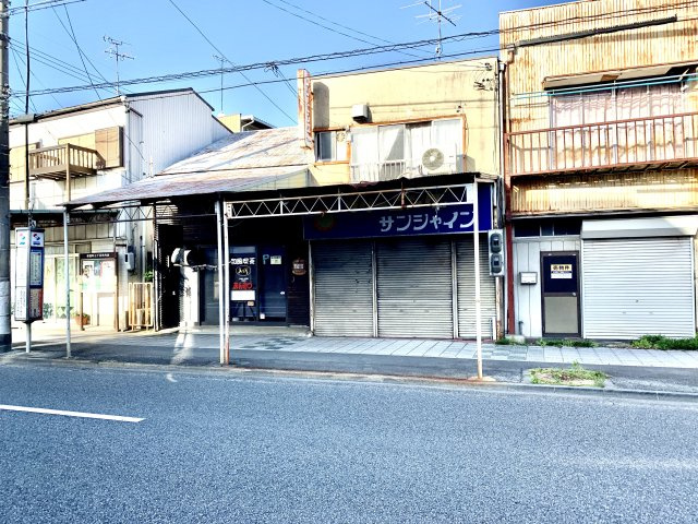 売土地　静岡市葵区新富町三丁目の前面道路含む現地写真|前面道路含む現地写真です　接道も広いです