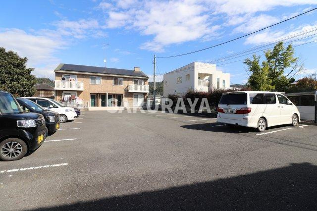 ベル･ファミーユ Ａの駐車場