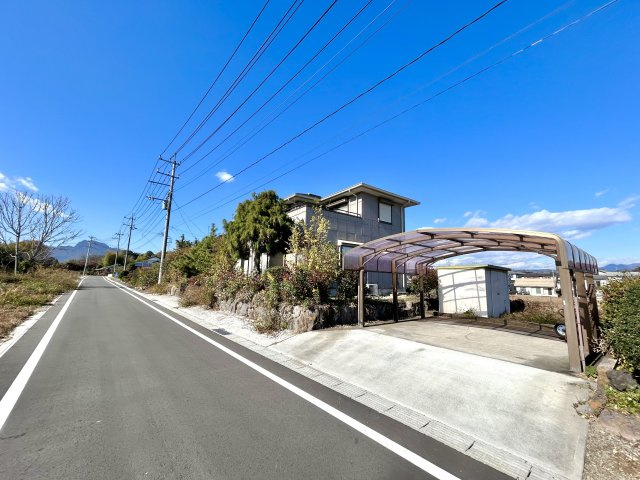 【中古戸建】安中市郷原の外観|■外観｜親戚や友人を何度でも招きたくなってしまうようなお家です( ＾＾ )