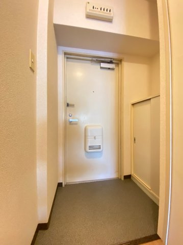 サンコート高丸の玄関