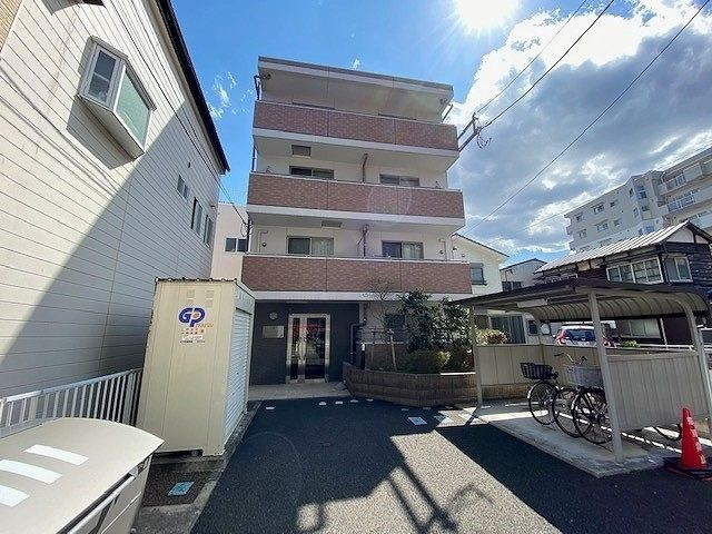 エテルノ河原町