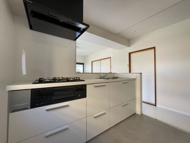 ネオハイツ並木のキッチン|ガスは都市ガスです♪コンロ付の新品キッチン、気持ちよくお使い頂けます(^^)/