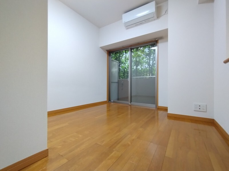 プレール御茶ノ水弐番館の居間・リビング|室内