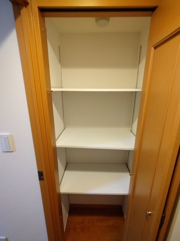 プレール御茶ノ水弐番館の収納