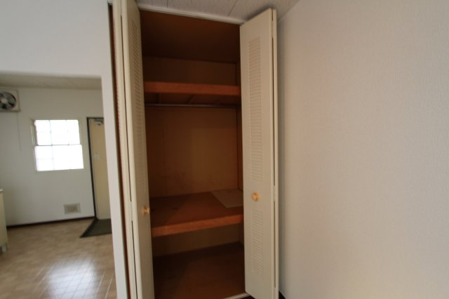 モンスグニール　南向き　角部屋　学生おすすめの収納