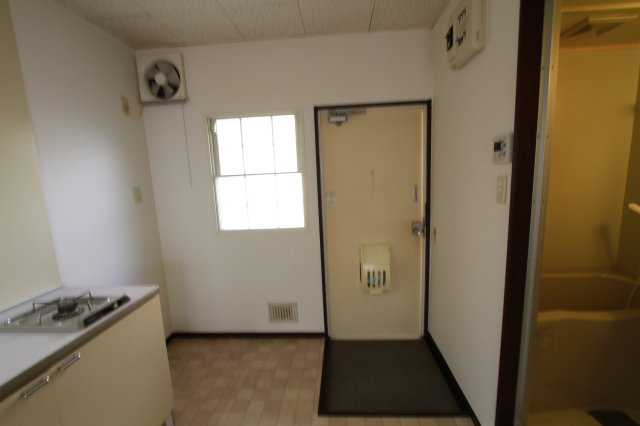 モンスグニール　南向き　角部屋　学生おすすめの玄関