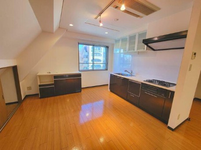 【居間・リビング】 | パラドール東高円寺 | 20帖のきれいなLDK。