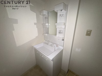 独立洗面化粧台付きでおすすめです！
