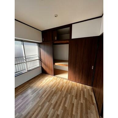 マンショントーアの居間・リビング