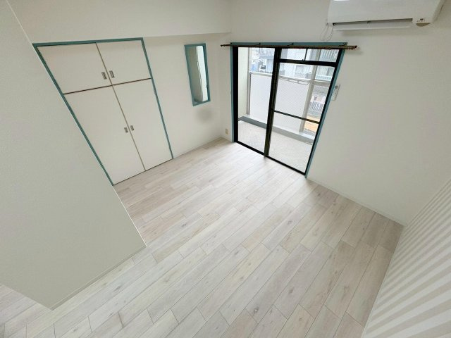 シオザキビルの居間・リビング