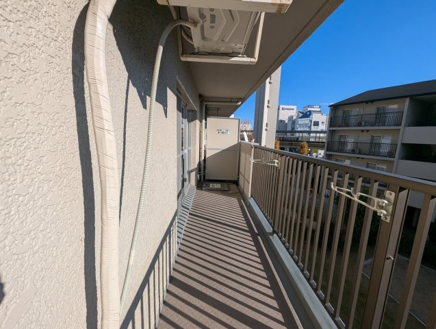 栄南団地４号棟のバルコニー