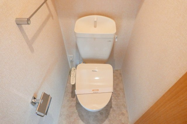 【トイレ】 | 温水洗浄便座付き